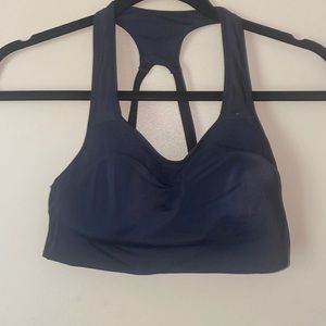 Black sports bra